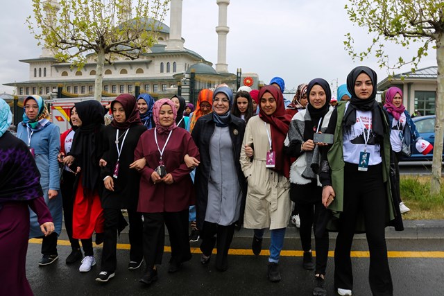 Meram’da ilk öğrenci kafilesi Ankara’ya gitti