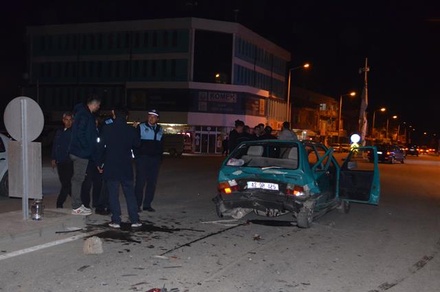 Trafik kazası güvenlik kamerasında