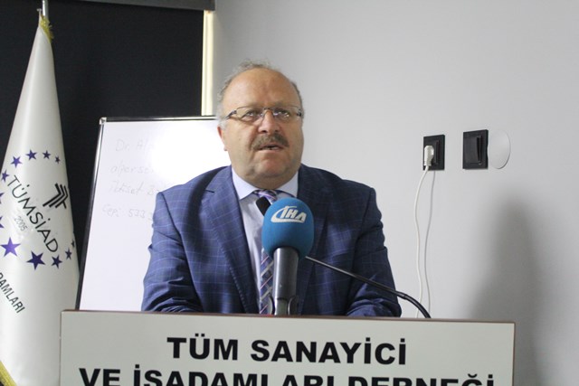 TÜMSİAD üyeleri, yüksek lisans derslerine başladı