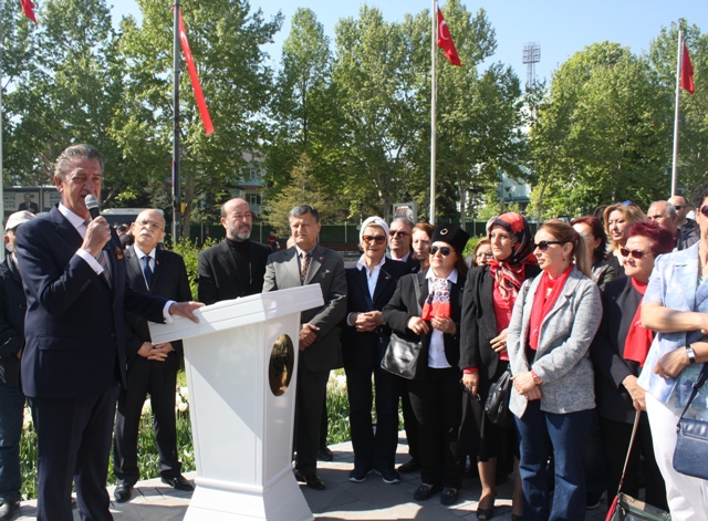 23 Nisan’ı birlikte kutladılar