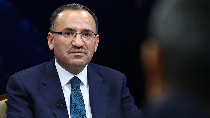 Bozdağ: Kurmaya çalıştıkları çatı başlarına yıkıldı