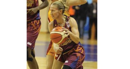 Yakın Doğu Üniversitesi’nin Play-off mücadelesi başlıyor