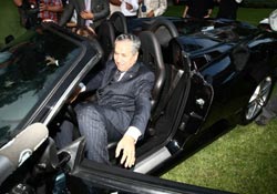 Bülent Arınç'ın Ferrari keyfi