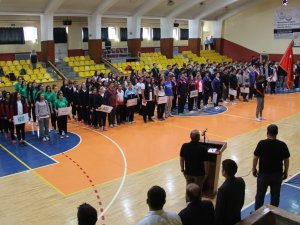 Okullararası Basketbol Türkiye Şampiyonası Konya'da başladı