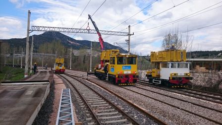 Tren hattında gezinmeyin!