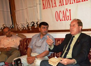 "Karacaoğlan, Hak ve halk şâiridir"