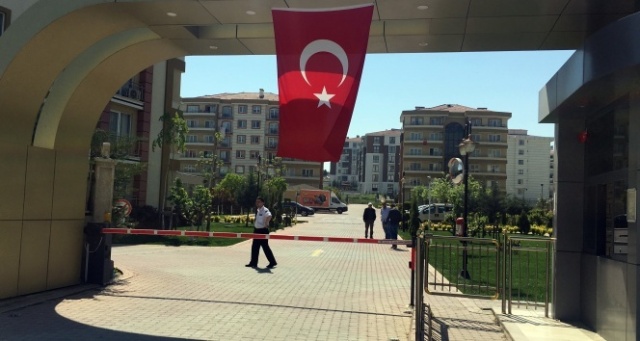 Silivri’de lüks sitede dehşet