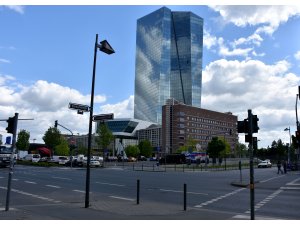 Avrupa Merkez Bankası faizleri değiştirmedi