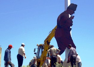 Hüyük'te rölyef çalışması yapıldı