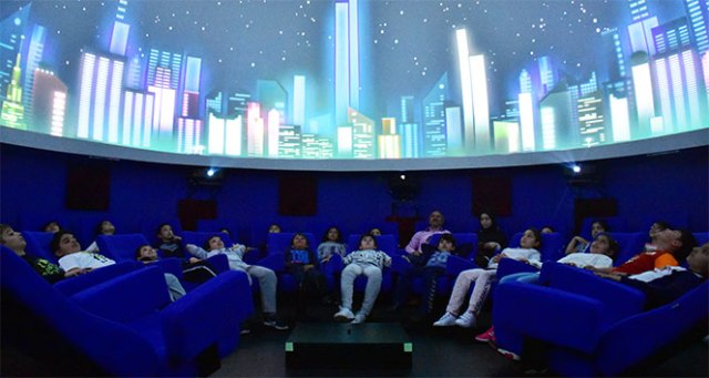 Türkiye’nin ilk gerçek 4K çözünürlüklü planetaryumu ziyaretçilerini ağırlıyor