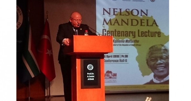 Gökkuşağı Ulusu’nun lideri Mandela 100’üncü doğum yılında anıldı