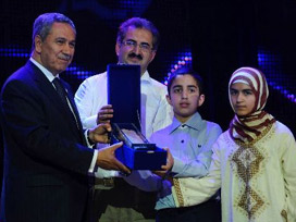 Bülent Arınç anlattı, salondakiler ağladı