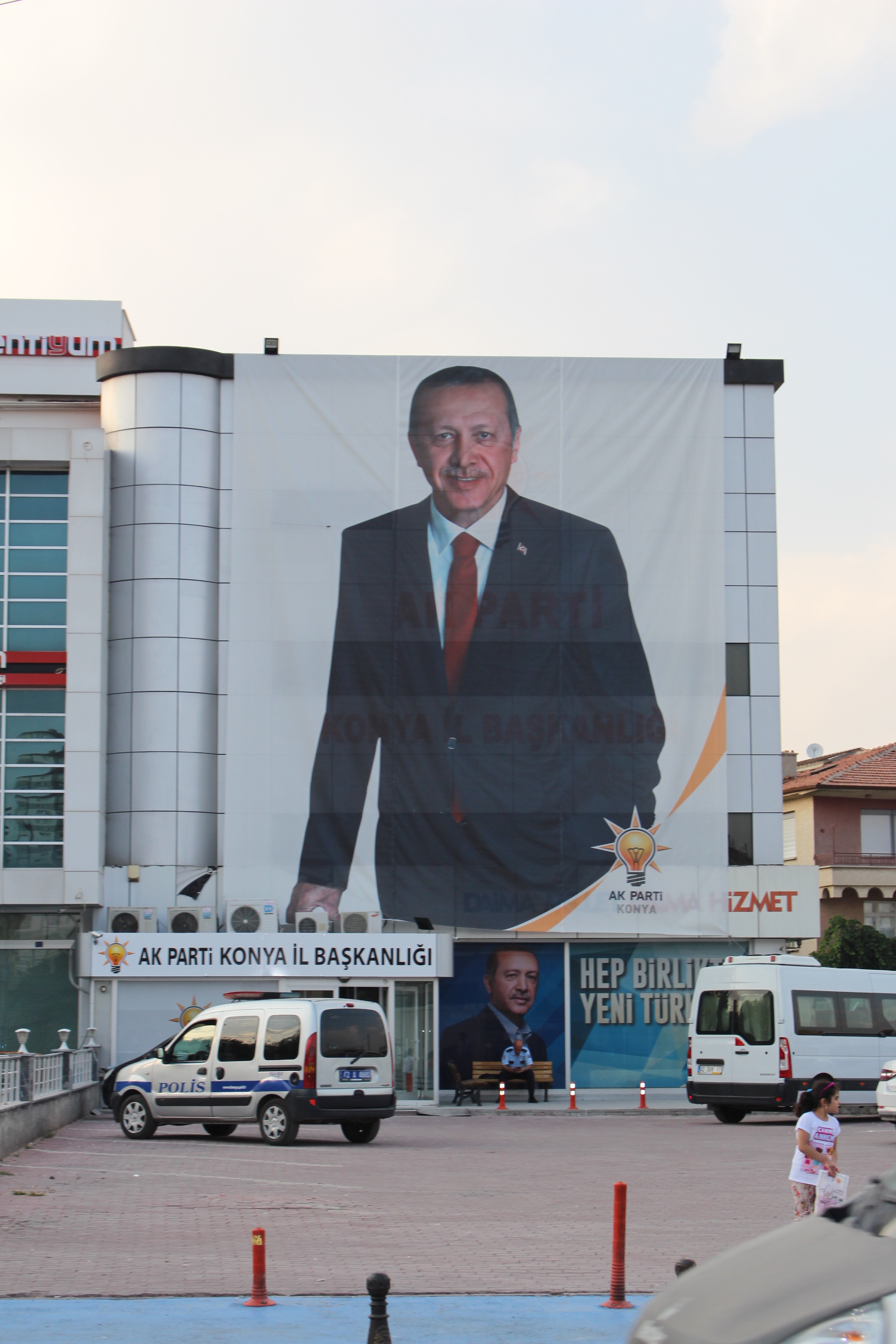 AK Parti Konya'da yoğun adaylık başvurusu