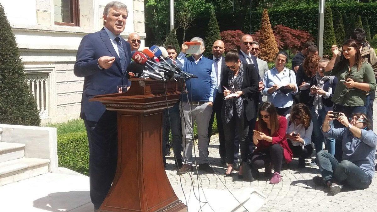 11. Cumhurbaşkanı Gül, gazetecilere açıklama yaptı