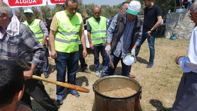Kuşadası'nda Hadimliler şenlikte buluştu
