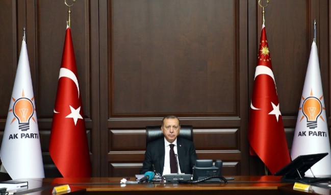 AK Parti'de kritik toplantı!