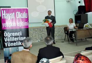 Yetişkin eğitimine 3 bin veli katıldı