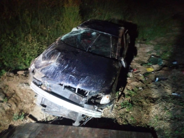 Konya'da Kontrolden Çıkan Otomobil Devrildi: 2 Yaralı