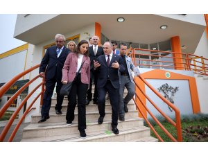 "Bırakalım çocuklar icat çıkarsınlar"