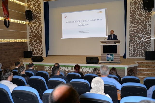 Antibiyotik kullanımı bilinçlendiriliyor