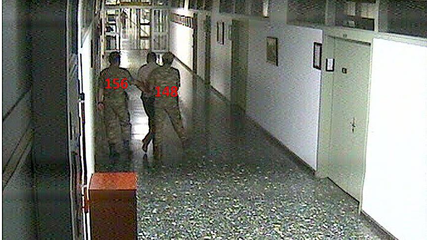 FETÖ sanını Generali alıkoyduğu görüntülerini inkar etti