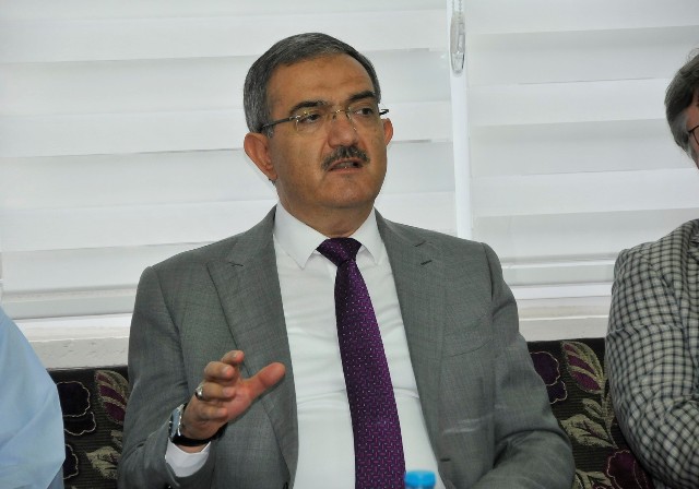 Rektör Şahin: Gençliğimize güvenmemiz gerekiyor