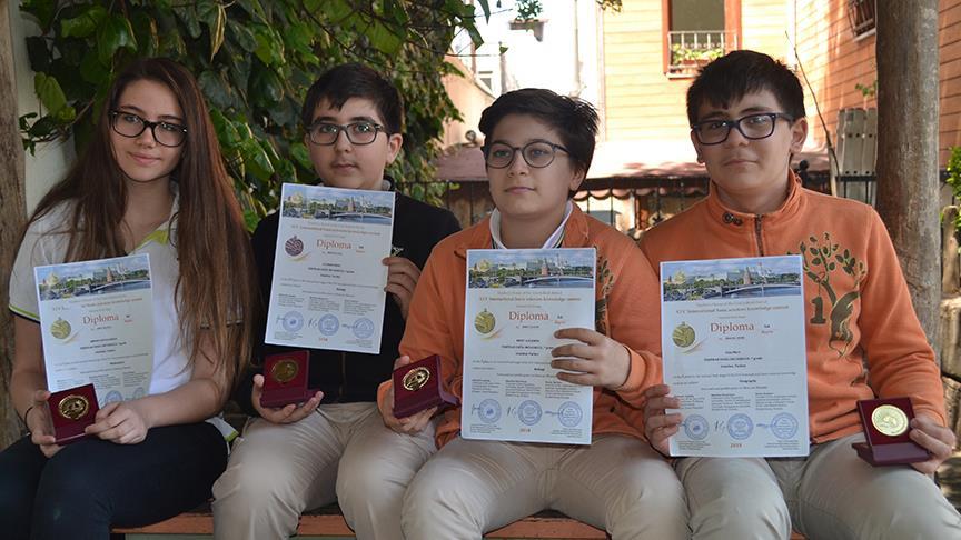 Ortaokul öğrencilerinden uluslararası yarışmada 3 birincilik