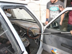Torpidodan yılan çıktı
