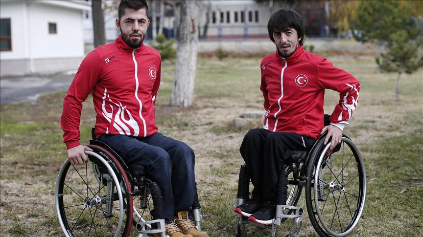 Paralimpik tenisçilerden 12 madalya