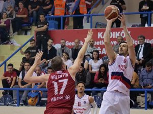 Bahçeşehir Koleji, Yarı Finale Yükseldi