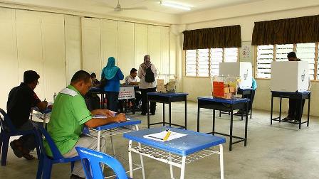 Malezya'da halk sandık başında