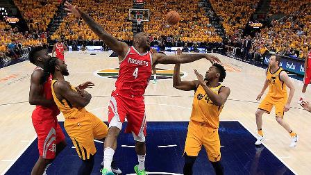 Rockets ve Warriors konferans finalinde