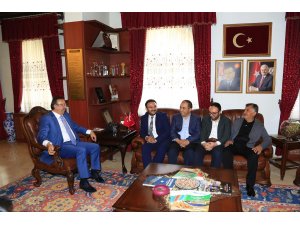 AK Parti yönetiminden Seçen'e tebrik ziyareti