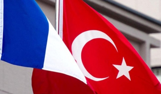 Ders kitabında akıl almaz Türkiye ifadeleri...