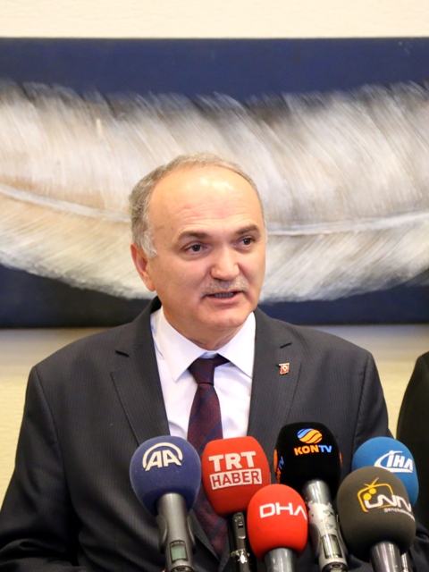 "Türkiye'yi yüksek teknolojinin şampiyonlar ligine çıkaracağız"