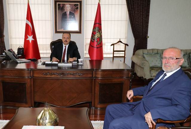 Mütfü Poçanoğlu’dan Vali’ye ziyaret