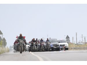 "Yedi düvelle mücadele veriyoruz"