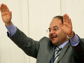 Ya sigarayı bırakın ya koltuğunuzu bırak