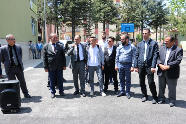 Özaltun'dan okul ziyareti