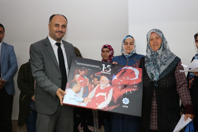 Kursiyerler sertifikalarını aldı