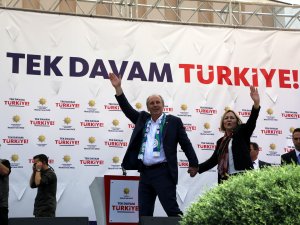 CHP'nin cumhurbaşkanı adayı İnce, Rize'de
