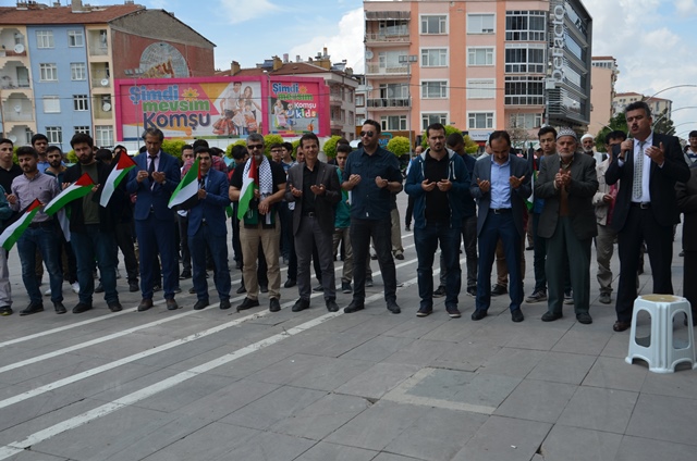 ABD ve Fransa'ya protesto