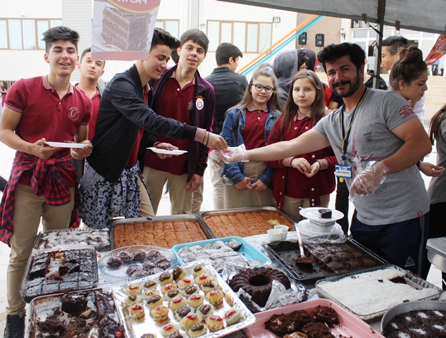 Tedem Koleji öğrencilerinden anlamlı kermes