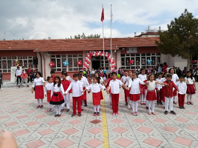 Öğrencilerden yıl sonu etkinliği