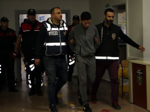 Hamile kadın ile kızının ölümüne neden olan sürücü yakalandı