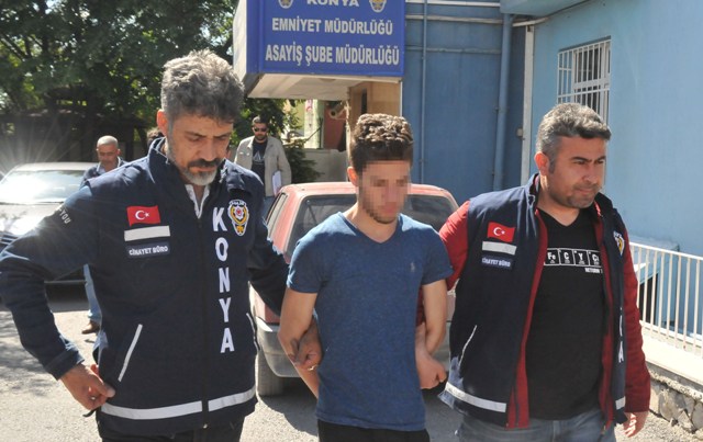 Arkadaşını, sevgilisini rahatsız ettiği için öldürmüş