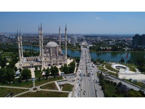 Şehit Filistinliler için gıyabi cenaze namazı