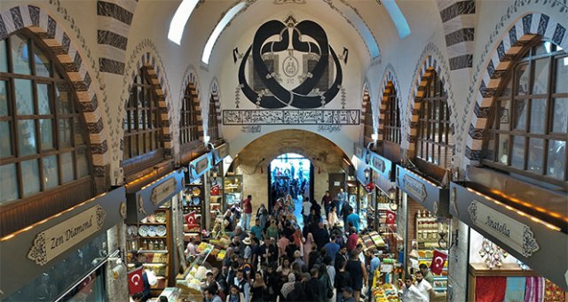 Tarihi Mısır Çarşısı'nın sembolü 'vav' havadan görüntülendi