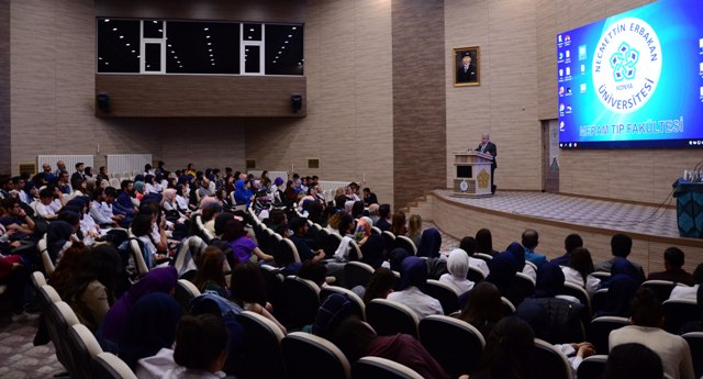 NEÜ’de Hemşireler Haftası Dolayısıyla Program Düzenlendi