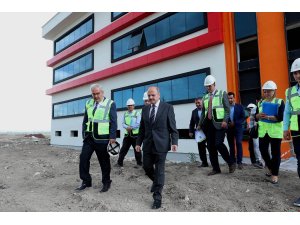 Vali Çakacak 112 Komuta Kontrol Merkezi inşaatını inceledi